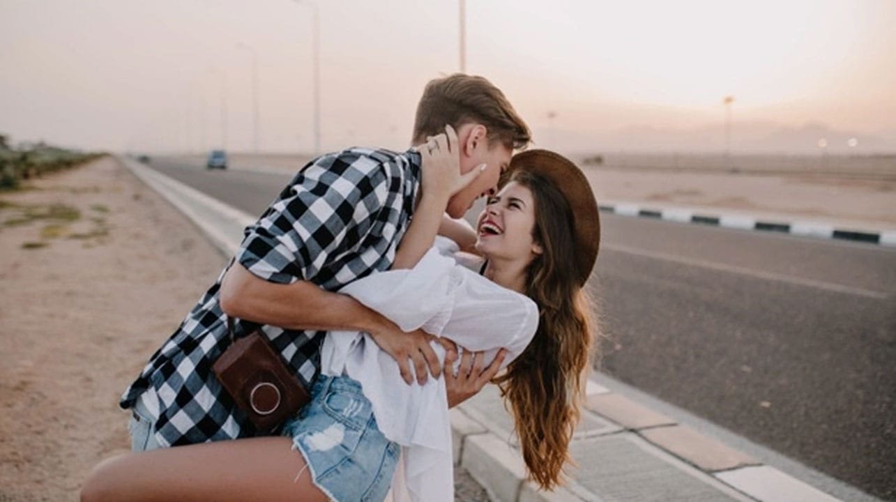 7 Qualities That Make A Romantic Person