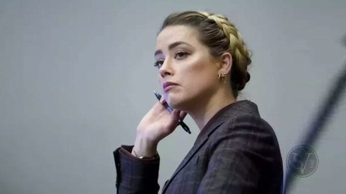 Amber stole dialogues