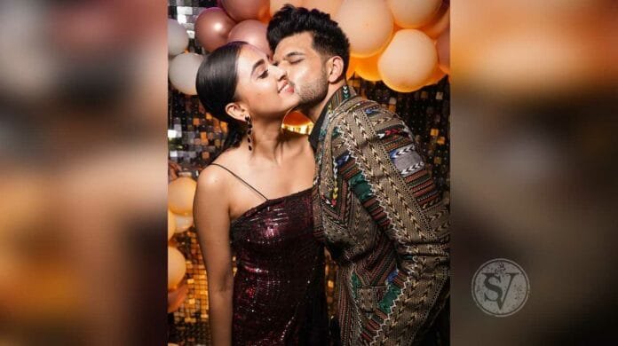 Karan Kisses Tejasswi