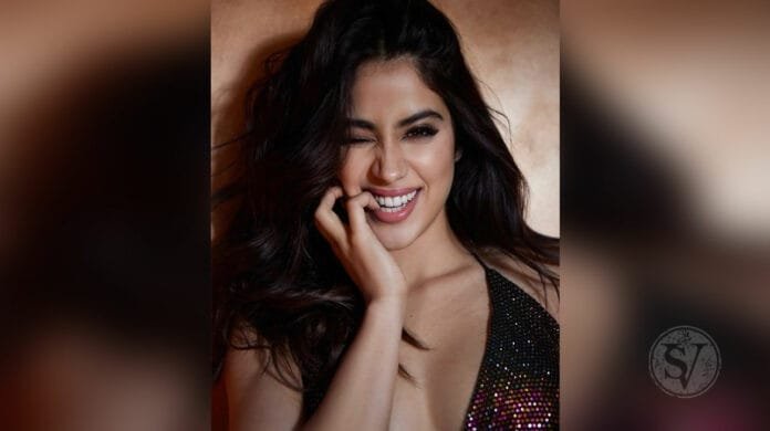 Janhvi does the hook step