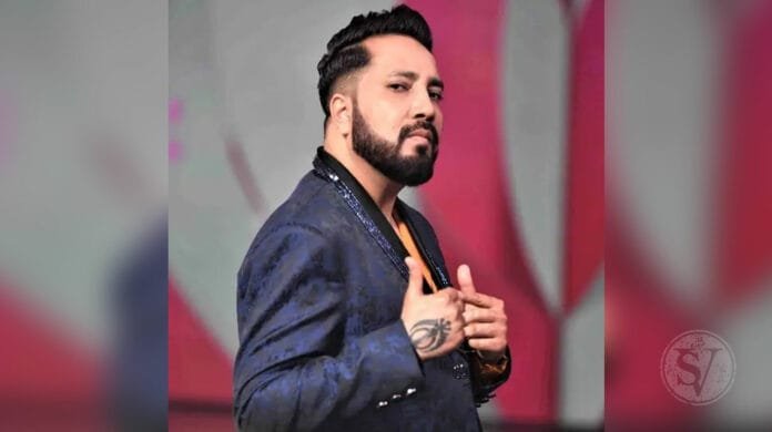 Girlfriend slaps Mika