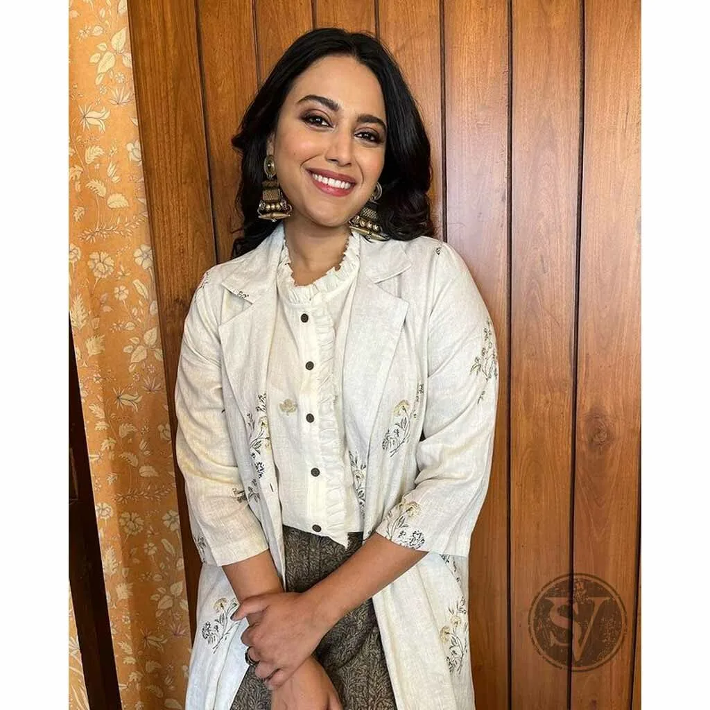 Swara-bhaskar in Jacket