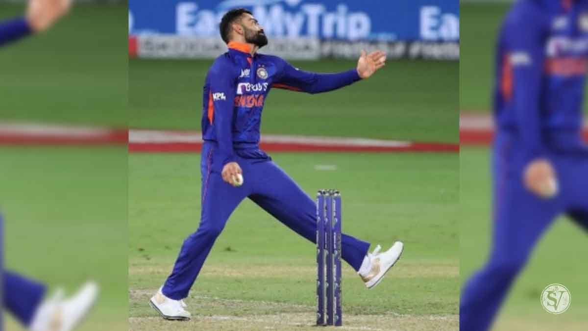 Virat Kohli Bowling